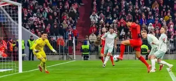 里尔主场大胜，追逐领头羊的步伐